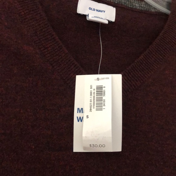 Old Navy V-Neck Sweater for Men - Picture 4 of 4